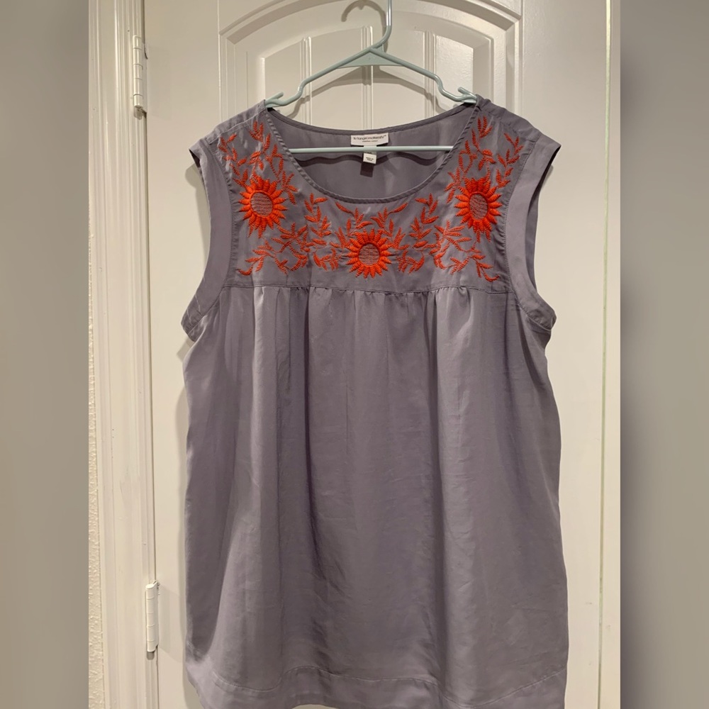 🍂Sleeveless Top with Woven Detail🍂
